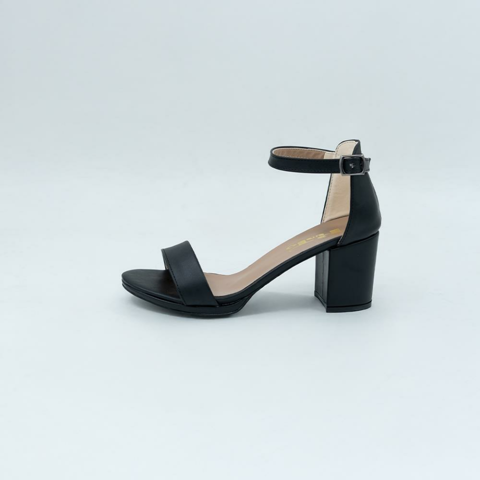 325107 Kadın Topuklu Ayakkabı